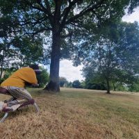 Massage amma assis en extérieur avec le cocon jarnacais relaxothérapie